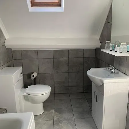 Grosvenor 3*